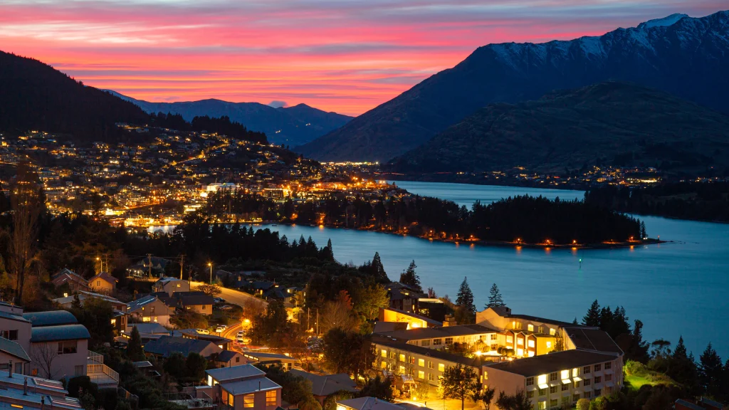 Destino Turístico Queenstown: Aventura y belleza natural en Nueva Zelanda