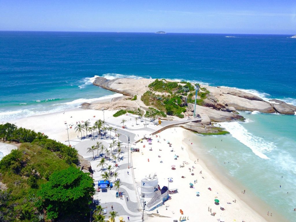 Actividades imperdibles en Playa de Arpoador
