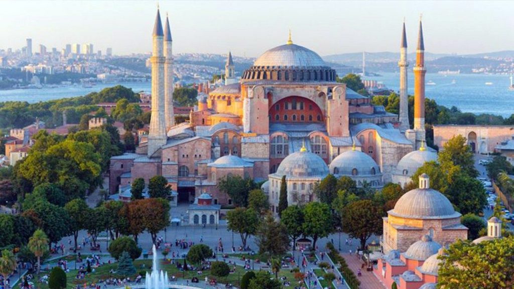 Descubre Santa Sofía: El corazón histórico de Estambul​